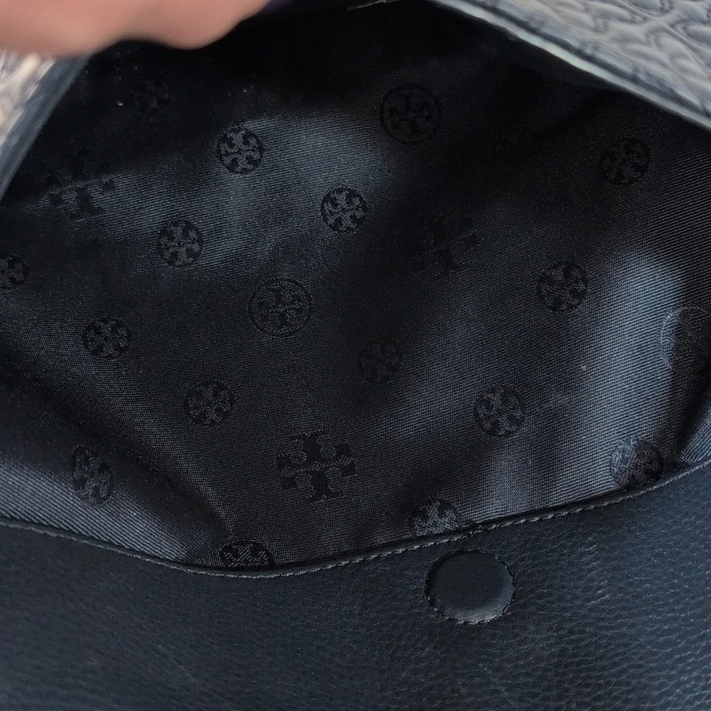 Tory Burch Bryant Tote with Matching Wallet Navy Blue - Picture 8 of 16